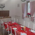לינה וארוחת בוקר Marcello & Francesca 3*